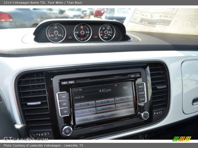 Pure White / Titan Black 2014 Volkswagen Beetle TDI