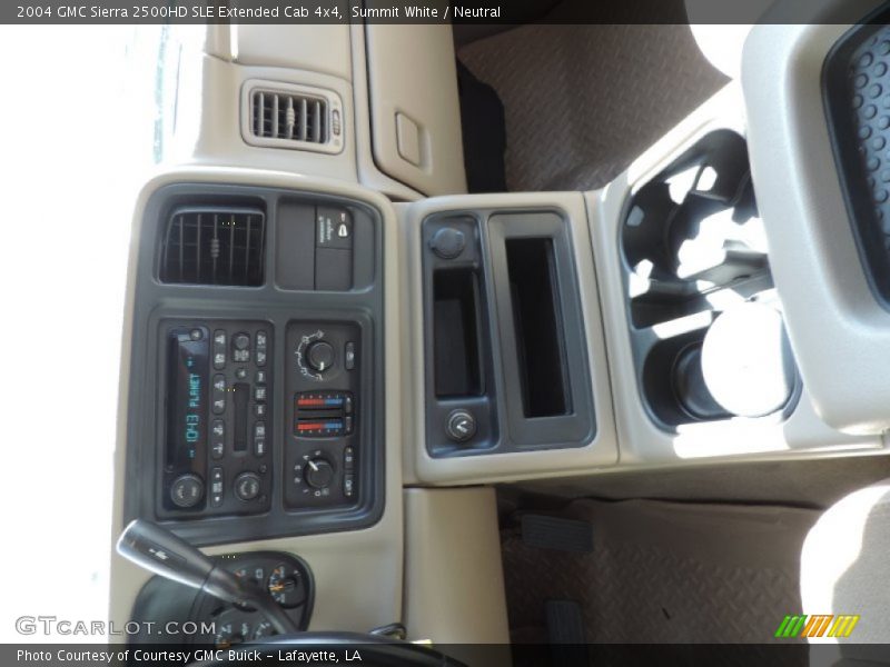 Summit White / Neutral 2004 GMC Sierra 2500HD SLE Extended Cab 4x4