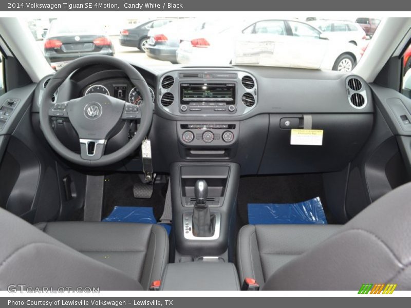 Candy White / Black 2014 Volkswagen Tiguan SE 4Motion