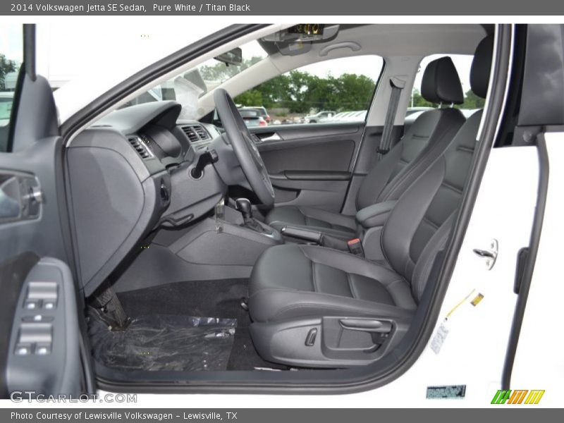 Pure White / Titan Black 2014 Volkswagen Jetta SE Sedan