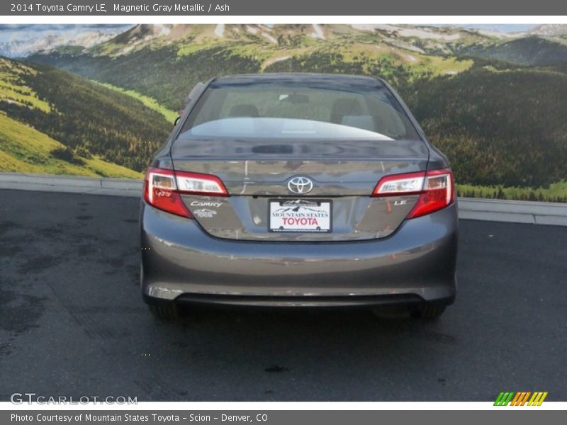 Magnetic Gray Metallic / Ash 2014 Toyota Camry LE