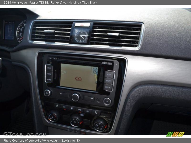 Reflex Silver Metallic / Titan Black 2014 Volkswagen Passat TDI SE