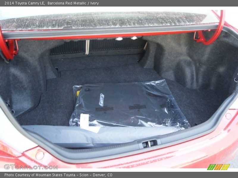Barcelona Red Metallic / Ivory 2014 Toyota Camry LE