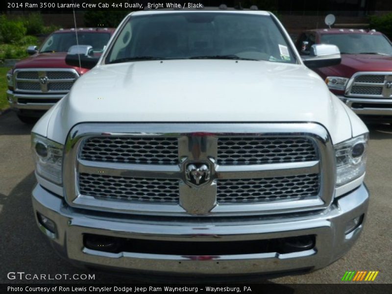 Bright White / Black 2014 Ram 3500 Laramie Crew Cab 4x4 Dually