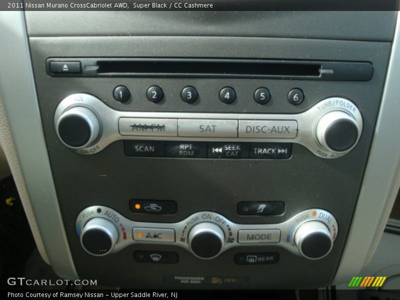 Audio System of 2011 Murano CrossCabriolet AWD