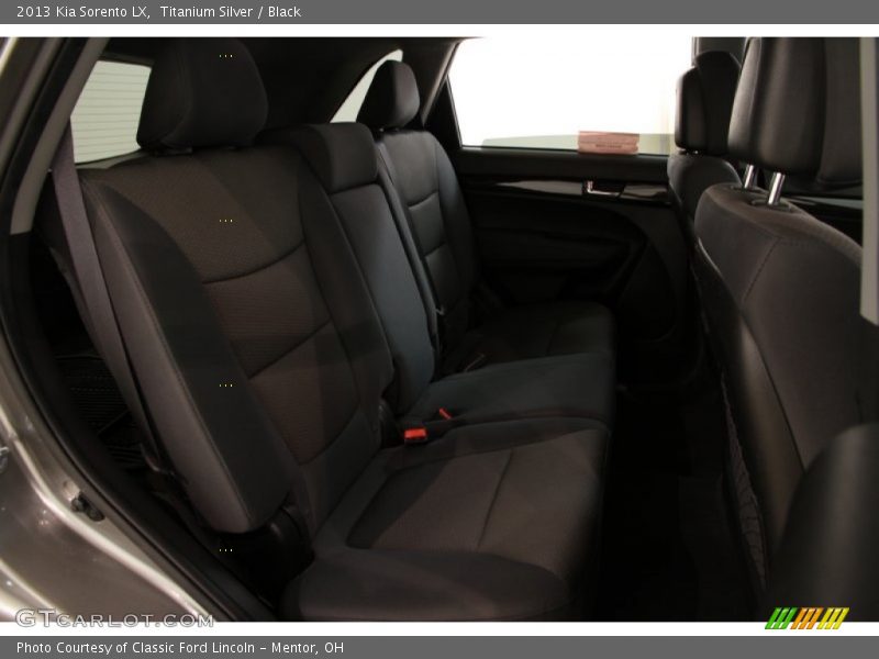 Titanium Silver / Black 2013 Kia Sorento LX
