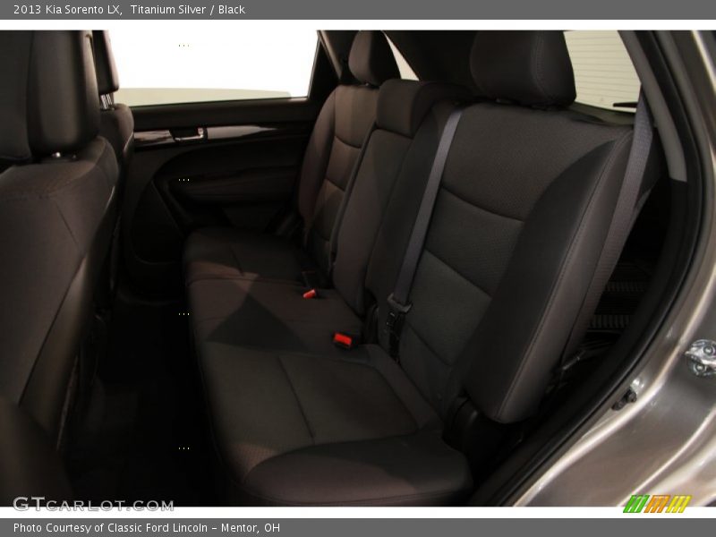 Titanium Silver / Black 2013 Kia Sorento LX