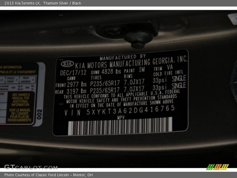 Titanium Silver / Black 2013 Kia Sorento LX