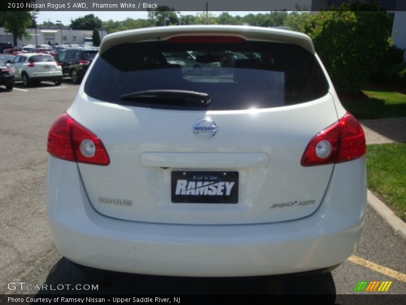 Phantom White / Black 2010 Nissan Rogue S AWD