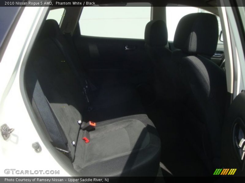 Phantom White / Black 2010 Nissan Rogue S AWD
