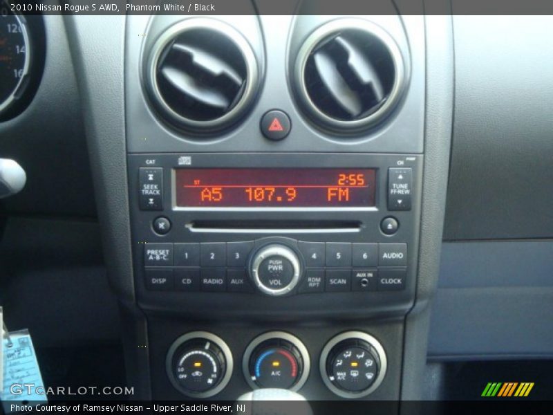 Phantom White / Black 2010 Nissan Rogue S AWD