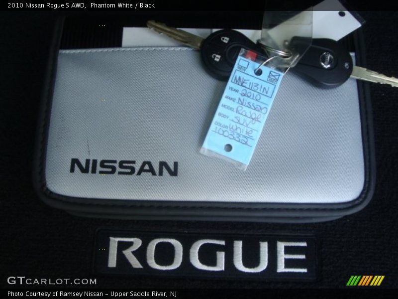 Phantom White / Black 2010 Nissan Rogue S AWD