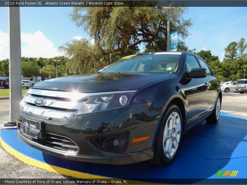 Atlantis Green Metallic / Medium Light Stone 2010 Ford Fusion SE