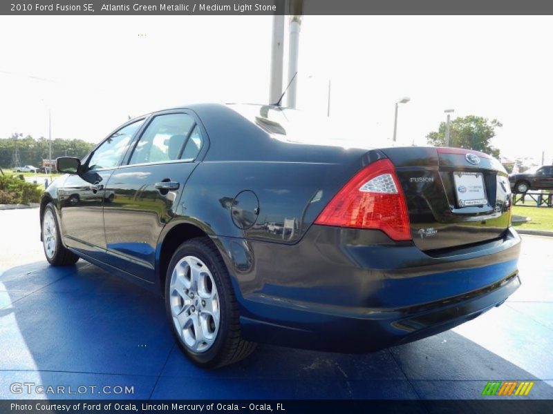 Atlantis Green Metallic / Medium Light Stone 2010 Ford Fusion SE