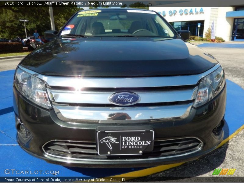 Atlantis Green Metallic / Medium Light Stone 2010 Ford Fusion SE