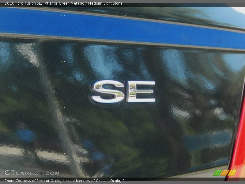 Atlantis Green Metallic / Medium Light Stone 2010 Ford Fusion SE
