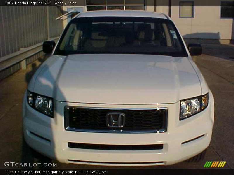 White / Beige 2007 Honda Ridgeline RTX