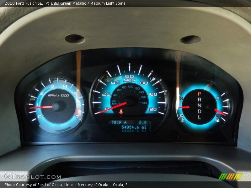 Atlantis Green Metallic / Medium Light Stone 2010 Ford Fusion SE