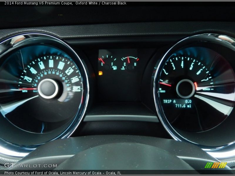 Oxford White / Charcoal Black 2014 Ford Mustang V6 Premium Coupe