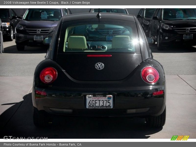 Black / Cream Beige 2008 Volkswagen New Beetle S Coupe