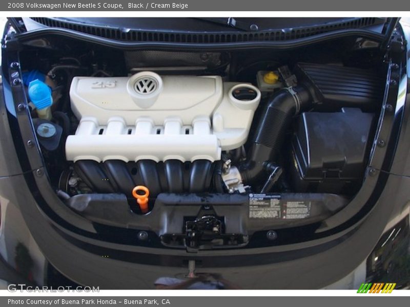 Black / Cream Beige 2008 Volkswagen New Beetle S Coupe