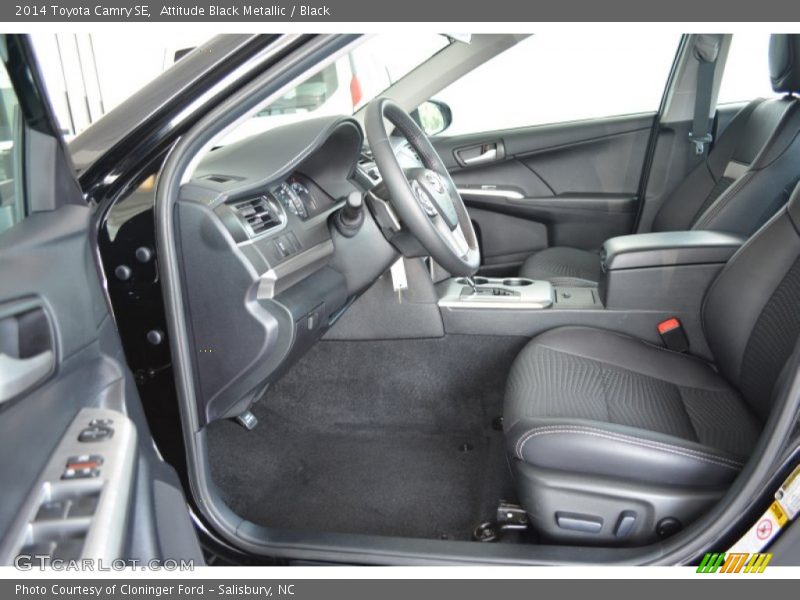 Attitude Black Metallic / Black 2014 Toyota Camry SE