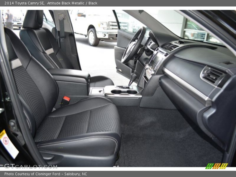 Attitude Black Metallic / Black 2014 Toyota Camry SE