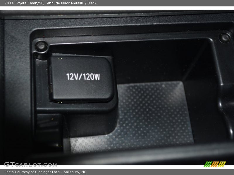 Attitude Black Metallic / Black 2014 Toyota Camry SE