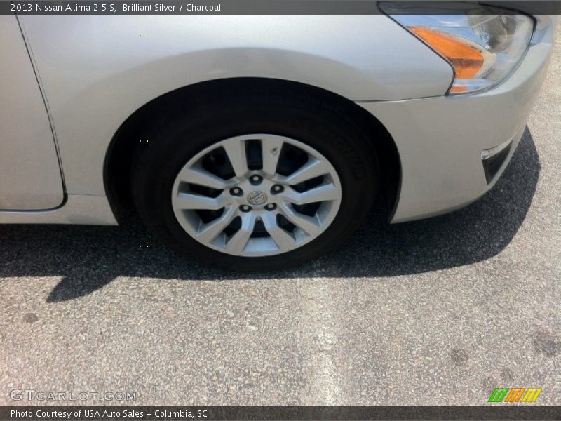 Brilliant Silver / Charcoal 2013 Nissan Altima 2.5 S