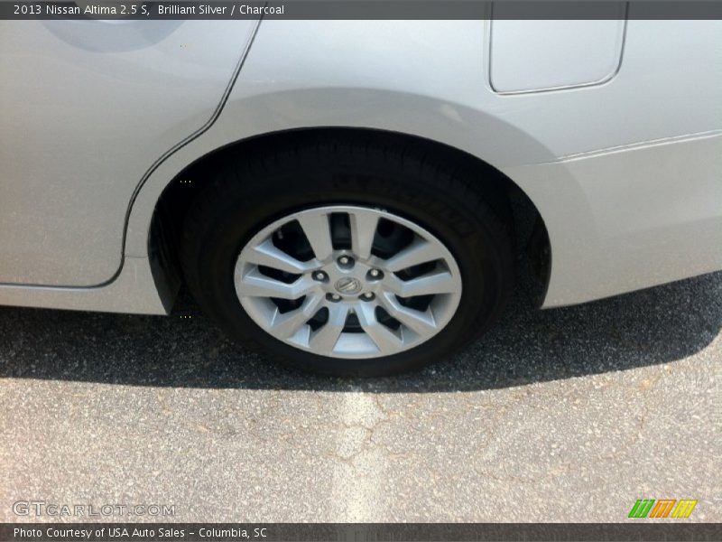 Brilliant Silver / Charcoal 2013 Nissan Altima 2.5 S