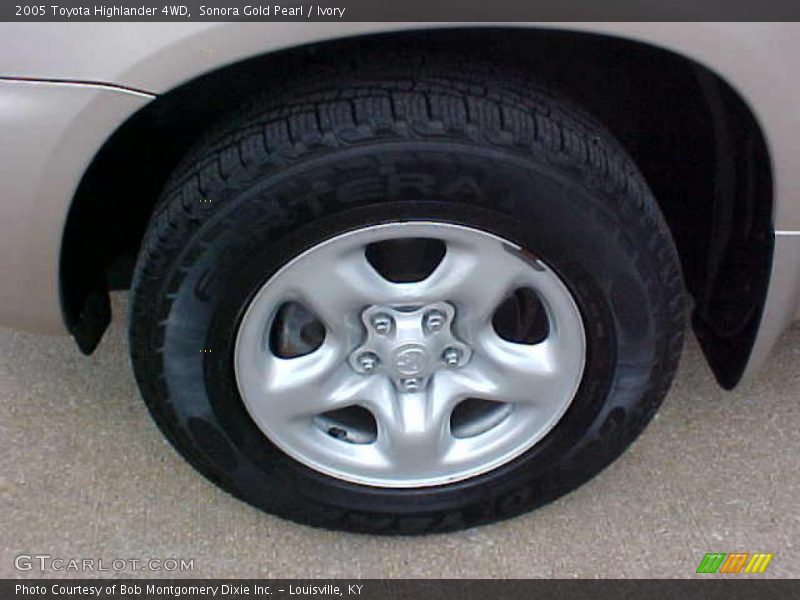 Sonora Gold Pearl / Ivory 2005 Toyota Highlander 4WD