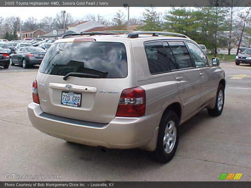 Sonora Gold Pearl / Ivory 2005 Toyota Highlander 4WD