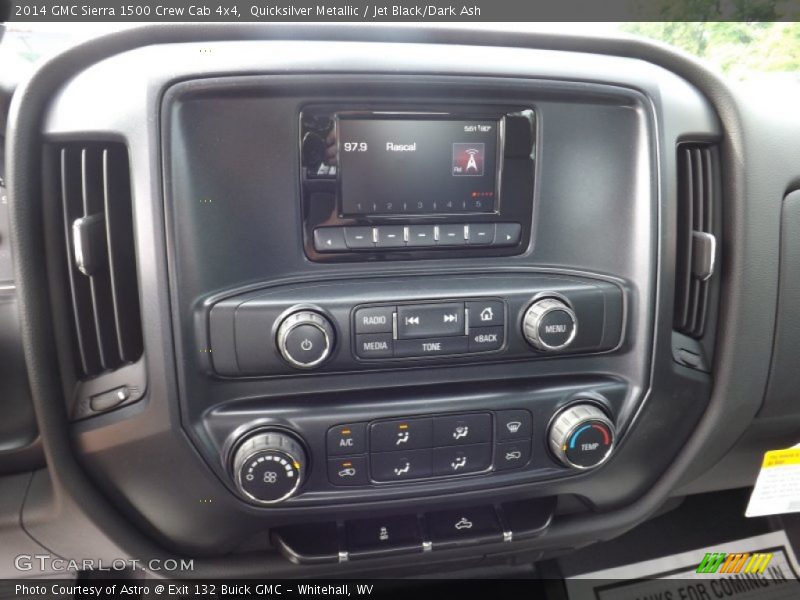 Controls of 2014 Sierra 1500 Crew Cab 4x4