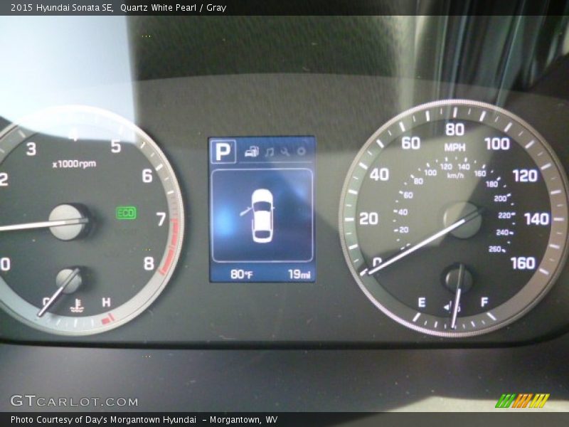 Quartz White Pearl / Gray 2015 Hyundai Sonata SE