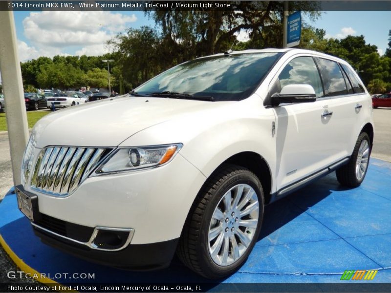 Front 3/4 View of 2014 MKX FWD