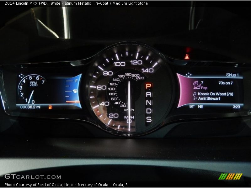White Platinum Metallic Tri-Coat / Medium Light Stone 2014 Lincoln MKX FWD