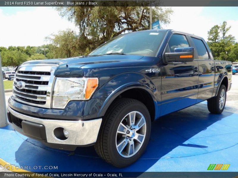 Front 3/4 View of 2014 F150 Lariat SuperCrew