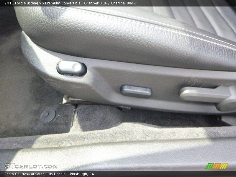Grabber Blue / Charcoal Black 2011 Ford Mustang V6 Premium Convertible