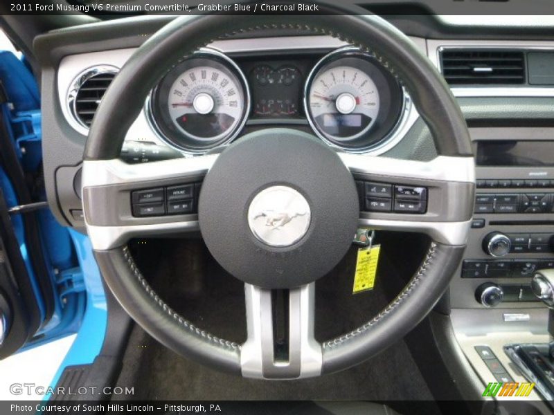 Grabber Blue / Charcoal Black 2011 Ford Mustang V6 Premium Convertible