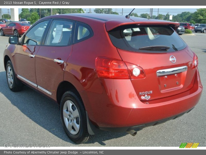 Cayenne Red / Gray 2013 Nissan Rogue S