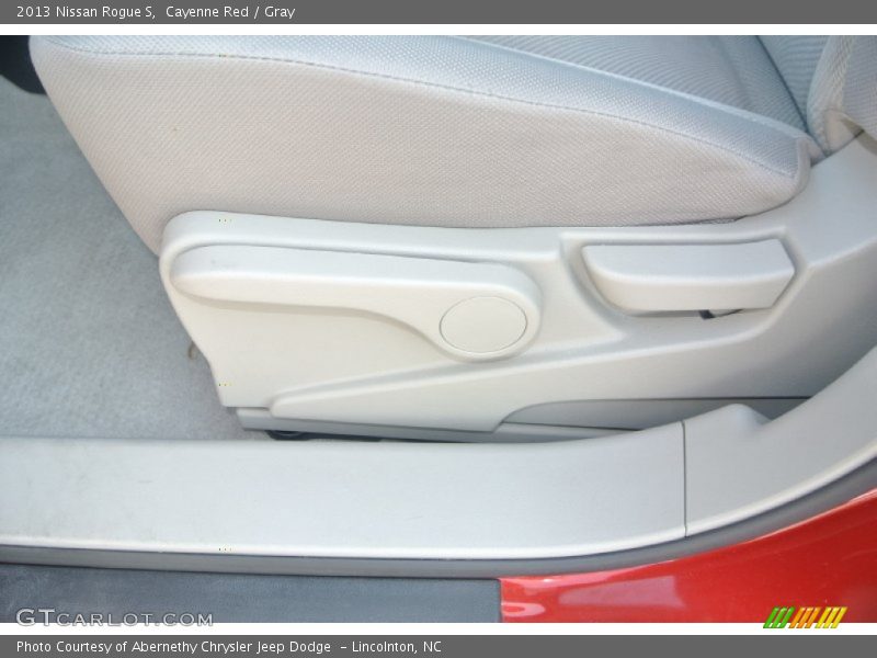 Cayenne Red / Gray 2013 Nissan Rogue S