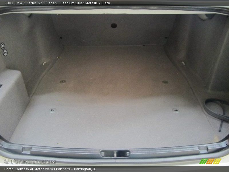 Titanium Silver Metallic / Black 2003 BMW 5 Series 525i Sedan