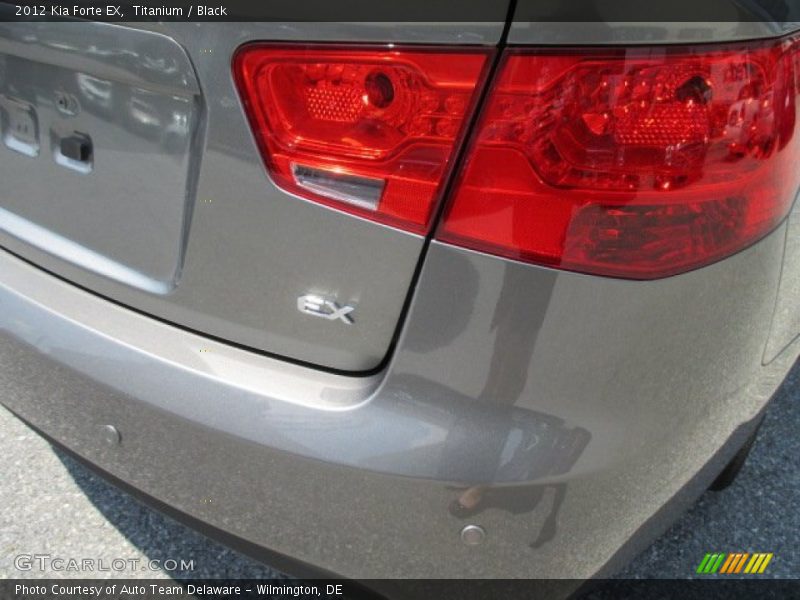 Titanium / Black 2012 Kia Forte EX