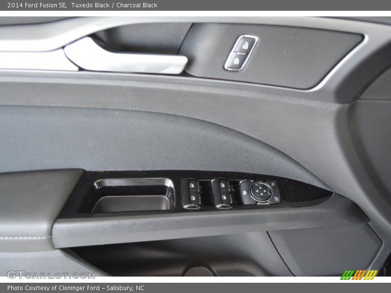Tuxedo Black / Charcoal Black 2014 Ford Fusion SE