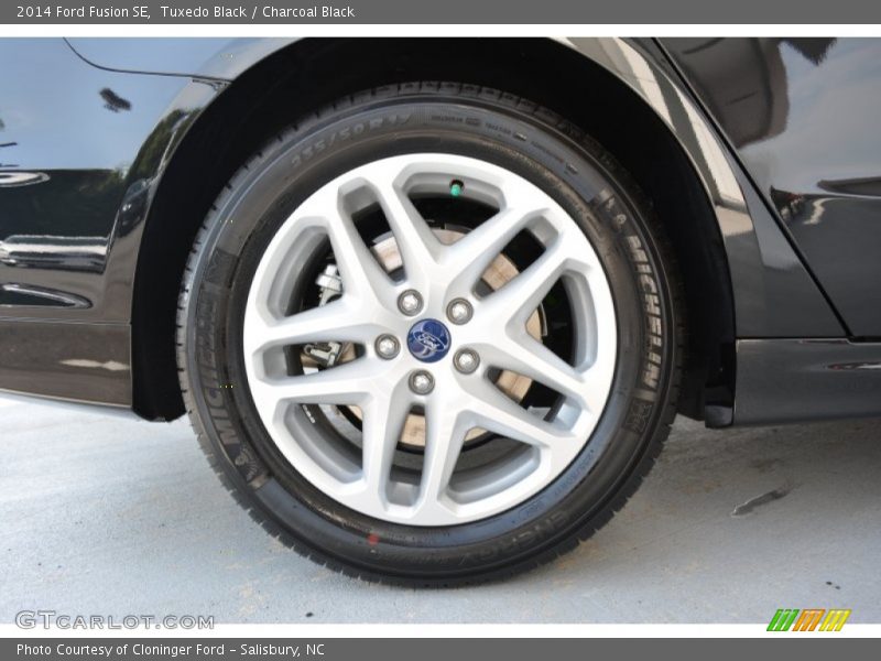 Tuxedo Black / Charcoal Black 2014 Ford Fusion SE