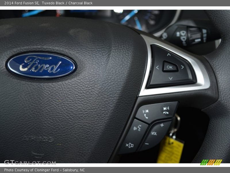 Tuxedo Black / Charcoal Black 2014 Ford Fusion SE