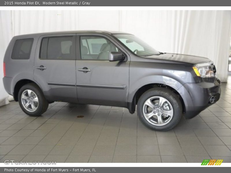 Modern Steel Metallic / Gray 2015 Honda Pilot EX