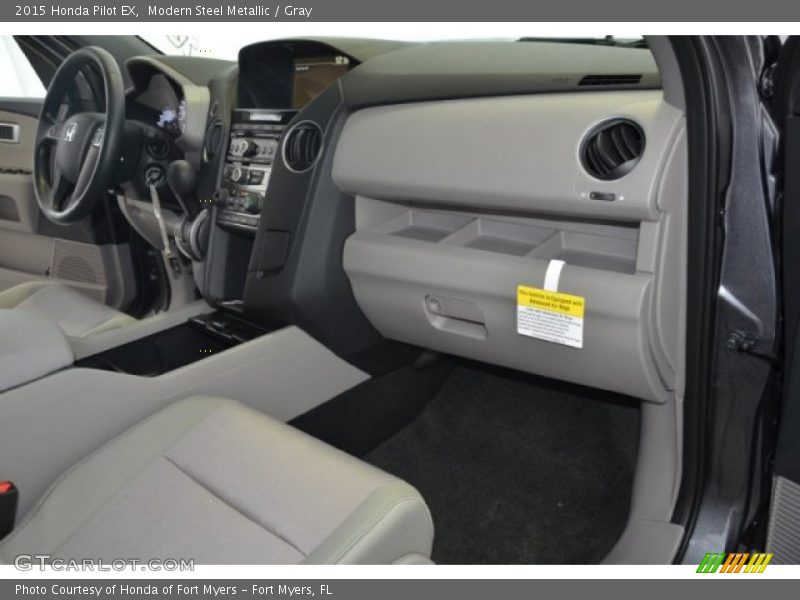 Modern Steel Metallic / Gray 2015 Honda Pilot EX