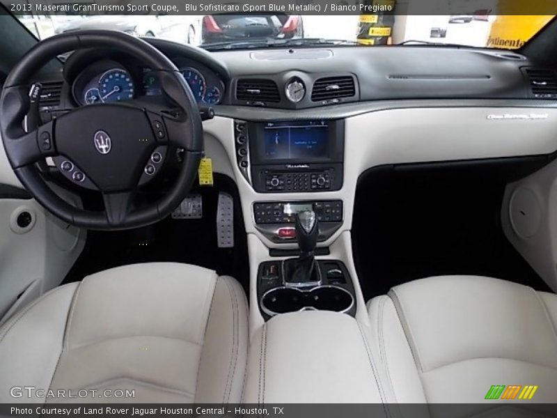 Dashboard of 2013 GranTurismo Sport Coupe