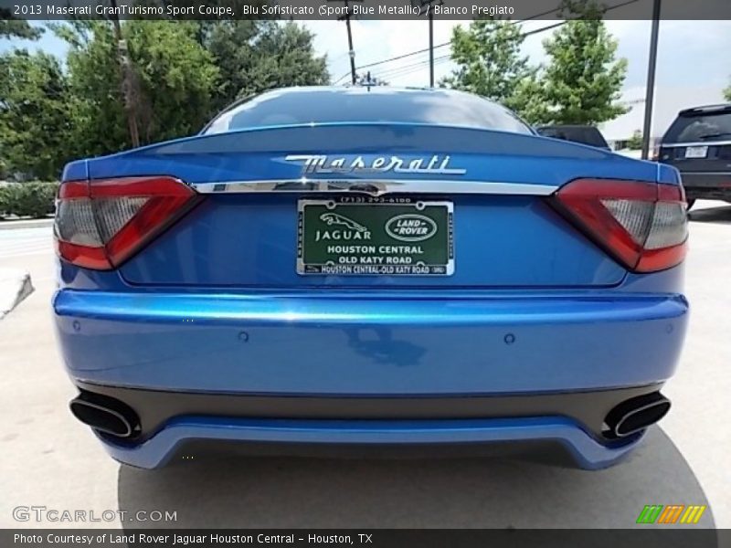 Blu Sofisticato (Sport Blue Metallic) / Bianco Pregiato 2013 Maserati GranTurismo Sport Coupe